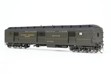 Load image into Gallery viewer, HO NEW Brass TCY - The Coach Yard SP - Southern Pacific HW Horse-Baggage Class 70-BH-3 FP #7226