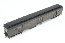 Load image into Gallery viewer, HO NEW Brass TCY - The Coach Yard SP - Southern Pacific HW Horse-Baggage Class 70-BH-3 FP #7226