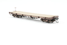 Load image into Gallery viewer, HOn3 Blackstone Models D&RGW - Denver & Rio Grande Western 30’ Flat Car Weathered No. 6013 Weathered