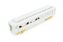 Load image into Gallery viewer, HO Resin Bronze Key Models CRT - Chicago Rapid Transit Metropolitan West Side Elevated Powered Car W/ Brass Trucks REBOXX