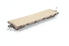 Load image into Gallery viewer, HOn3 Blackstone Models D&RGW - Denver & Rio Grande Western 30’ Flat Car Weathered No. 6013 Weathered