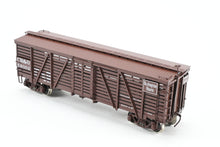 Load image into Gallery viewer, HO Brass CIL - Challenger Imports CB&Q - Burlington Route Class SM-16 36' Stock Car FP No. 59002