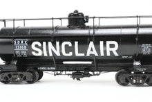 Load image into Gallery viewer, HO Brass W&R - W&R Enterprises SDRX - Sinclair Oil 6,000 Gallon High Walkway Tank Car One Dome CP