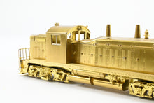 Load image into Gallery viewer, HO Brass CON OMI - Overland Models Inc. GN - Great Northern EMD NW-5 Original Version #186-195