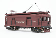 Load image into Gallery viewer, HO Brass Suydam PE - Pacific Electric Interurban Wood Tower Car Custom Painted No. 00157 REBOXX