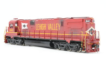 Load image into Gallery viewer, HO Brass Oriental Limited LV - Lehigh Valley C-628 Red Scheme FP and Lightly Weathered No. 640