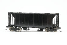 Load image into Gallery viewer, HO Brass Sunset Models or ACF Models Various Roads AC&F 70-Ton Covered Hopper FP Black Unlettered
