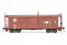 Load image into Gallery viewer, HO Wood Joe G. Collias Scratch Built MP - Missouri Pacific Bay Window Wood Caboose CP in REBOXX