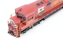 Load image into Gallery viewer, HO Brass Oriental Limited LV - Lehigh Valley C-628 Red Scheme FP and Lightly Weathered No. 640