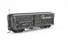 Load image into Gallery viewer, HOn3 Blackstone Models D&RGW - Denver & Rio Grande Western 30' Stock Car Flying Grande No. 5687 Weathered