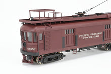 Load image into Gallery viewer, HO Brass Suydam PE - Pacific Electric Interurban Wood Tower Car Custom Painted No. 00157 REBOXX