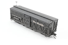 Load image into Gallery viewer, HOn3 Blackstone Models D&RGW - Denver & Rio Grande Western 30' Stock Car Flying Grande No. 5687 Weathered