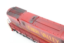 Load image into Gallery viewer, HO Brass Oriental Limited LV - Lehigh Valley C-628 Red Scheme FP and Lightly Weathered No. 640