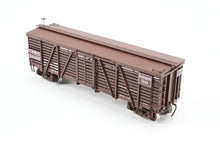 Load image into Gallery viewer, HO Brass CIL - Challenger Imports CB&Q - Burlington Route Class SM-16 36' Stock Car FP No. 59408