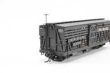 Load image into Gallery viewer, HOn3 Blackstone Models D&RGW - Denver & Rio Grande Western 30' Stock Car Flying Grande No. 5687 Weathered