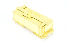 Load image into Gallery viewer, HO Brass Oriental Limited GN - Great Northern Water Car X3207