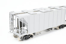 Load image into Gallery viewer, HO Brass Sunset Models ACF Models SSW - Cotton Belt AC&F 70-Ton Covered Hopper CP #57567 LETTERING ISSUES