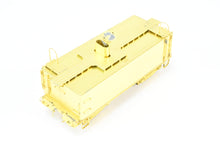 Load image into Gallery viewer, HO Brass Oriental Limited GN - Great Northern Water Car X3207