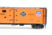 Load image into Gallery viewer, HO Brass CIL - Challenger Imports PFE - Pacific Fruit Express R-40-25 Refrigerator Car FP #2117