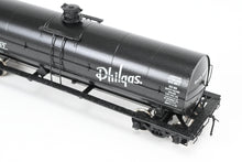 Load image into Gallery viewer, HO Brass OMI - Overland Models, Inc. Various Roads ACF 1936 L. P. Tank Car C/P Philgas