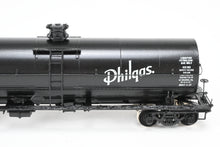Load image into Gallery viewer, HO Brass OMI - Overland Models, Inc. Various Roads ACF 1936 L. P. Tank Car C/P Philgas