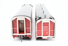 Load image into Gallery viewer, HO Brass CON TCY - The Coach Yard SP - Southern Pacific Articulated Chair No. 2453-2455 FP with Interior (ex T&NO)