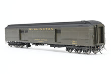 Load image into Gallery viewer, HO NEW Brass TCY - The Coach Yard CB&Q - Burlington Route HW Baggage Express BA-16 No. 1560 Factory Painted