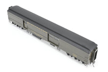 Load image into Gallery viewer, HO NEW Brass TCY - The Coach Yard CB&Q - Burlington Route HW Baggage Express BA-16 No. 1560 Factory Painted