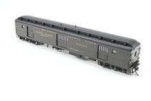 Load image into Gallery viewer, HO NEW Brass TCY - The Coach Yard SP - Southern Pacific HW Horse-Baggage Class 70-BH-3 FP SP Dark Olive No. 7224