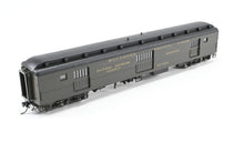 Load image into Gallery viewer, HO NEW Brass TCY - The Coach Yard SP - Southern Pacific HW Horse-Baggage Class 70-BH-3 FP SP Dark Olive No. 7224