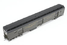 Load image into Gallery viewer, HO NEW Brass TCY - The Coach Yard SP - Southern Pacific HW Horse-Baggage Class 70-BH-3 FP SP Dark Olive No. 7227