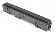 Load image into Gallery viewer, HO NEW Brass TCY - The Coach Yard SP - Southern Pacific HW Horse-Baggage Class 70-BH-3 FP SP Dark Olive No. 7227