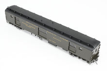 Load image into Gallery viewer, HO NEW Brass TCY - The Coach Yard SP - Southern Pacific HW Horse-Baggage Class 70-BH-3 FP SP Dark Olive No. 7227