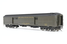Load image into Gallery viewer, HO NEW Brass TCY - The Coach Yard CB&Q - Burlington Route HW Baggage Express BA-16 No. 1563 Factory Painted