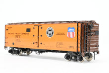 Load image into Gallery viewer, HO Brass CIL - Challenger Imports PFE - Pacific Fruit Express R-40-23 Steel Refrigerator Car FP #7811