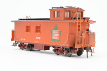 Load image into Gallery viewer, HO TrueLine Trains CV – Central Vermont Wood Offset Cupola Caboose Factory Finished No. 4001 w/ Light Weathering REBOXX