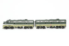 Load image into Gallery viewer, HO Brass Oriental Limited NP - Northern Pacific EMD F9A/F9B Set 1750 HP F/P Passenger Scheme