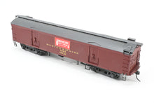 Load image into Gallery viewer, HO Resin Funaro & Camerlengo B&M – Boston & Maine 50’ Wood Milk Car Custom Built & Painted No. 1724 Brookside Milk & Cream REBOXX