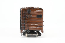 Load image into Gallery viewer, HO Brass CIL - Challenger Imports PFE - Pacific Fruit Express R-40-23 Steel Refrigerator Car FP #7811