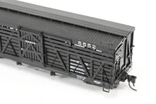 Load image into Gallery viewer, HOn3 Blackstone Models D&RGW - Denver & Rio Grande Western 30' Stock Car No. 5552