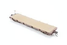 Load image into Gallery viewer, HOn3 Blackstone Models D&RGW - Denver & Rio Grande Western 30’ Flat Car Weathered No. 6095