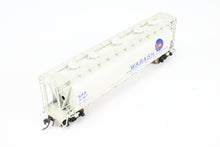 Load image into Gallery viewer, HO Brass OMI - Overland Models, Inc. WAB - Wabash Cylindrical Covered Hopper HC-60 CP Wabash #32967