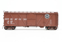 Load image into Gallery viewer, HO Brass CIL - Challenger Imports SP - Southern Pacific Class B-50-15 OB Wood Sheathed w/Hutchins Roof Box Car FP #32240