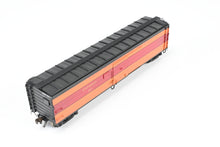 Load image into Gallery viewer, HO Brass CON Railway Classics MILW - Milwaukee Road 50' Passenger Express Boxcar Factory Painted #937
