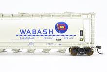 Load image into Gallery viewer, HO Brass OMI - Overland Models, Inc. WAB - Wabash Cylindrical Covered Hopper HC-60 CP Wabash #32967