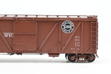 Load image into Gallery viewer, HO Brass CIL - Challenger Imports SP - Southern Pacific Class B-50-15 OB Wood Sheathed w/Hutchins Roof Box Car FP #32240