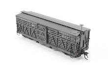 Load image into Gallery viewer, HOn3 Blackstone Models D&RGW - Denver & Rio Grande Western 30' Stock Car No. 5804 Weathered