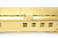 Load image into Gallery viewer, HO Brass Oriental Limited GN - Great Northern HW 60 Foot RPO #25-36