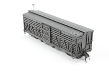 Load image into Gallery viewer, HOn3 Blackstone Models D&RGW - Denver & Rio Grande Western 30' Stock Car No. 5804 Weathered