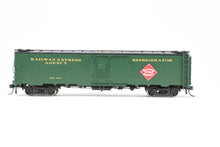 Load image into Gallery viewer, HO Brass CIL - Challenger Imports REA - Railway Express Agency 52' Steel Express Refrigerator Car FP Later Scheme